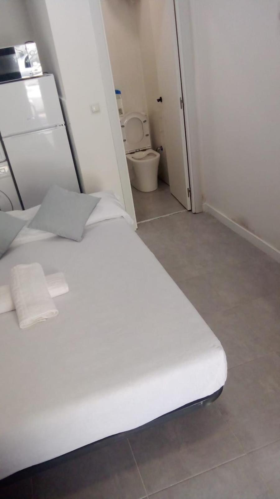Estudio Encantador Cerca Del Carrefour Rosaleda 1 Málaga Rum bild