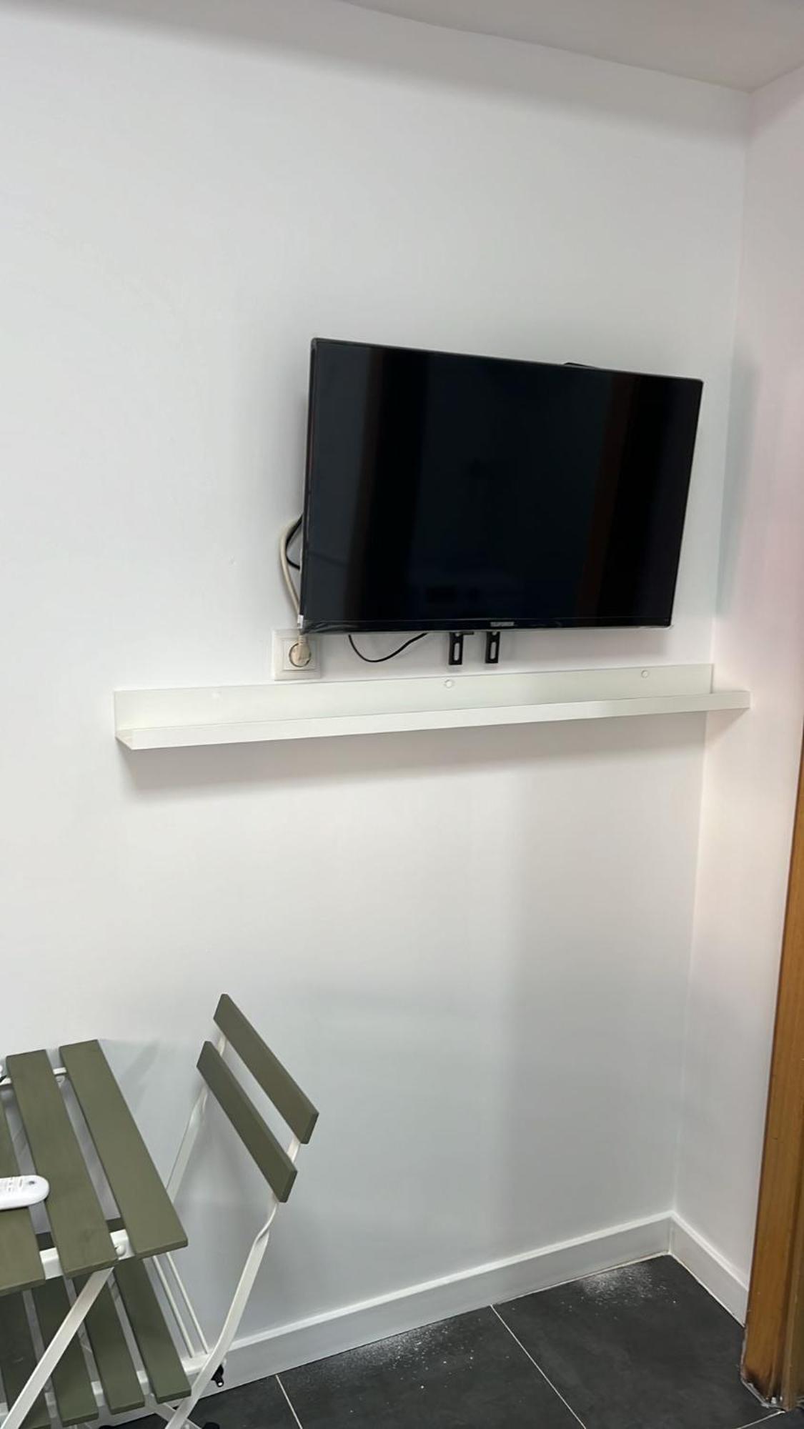 Estudio Encantador Cerca Del Carrefour Rosaleda 1 Málaga Exteriör bild