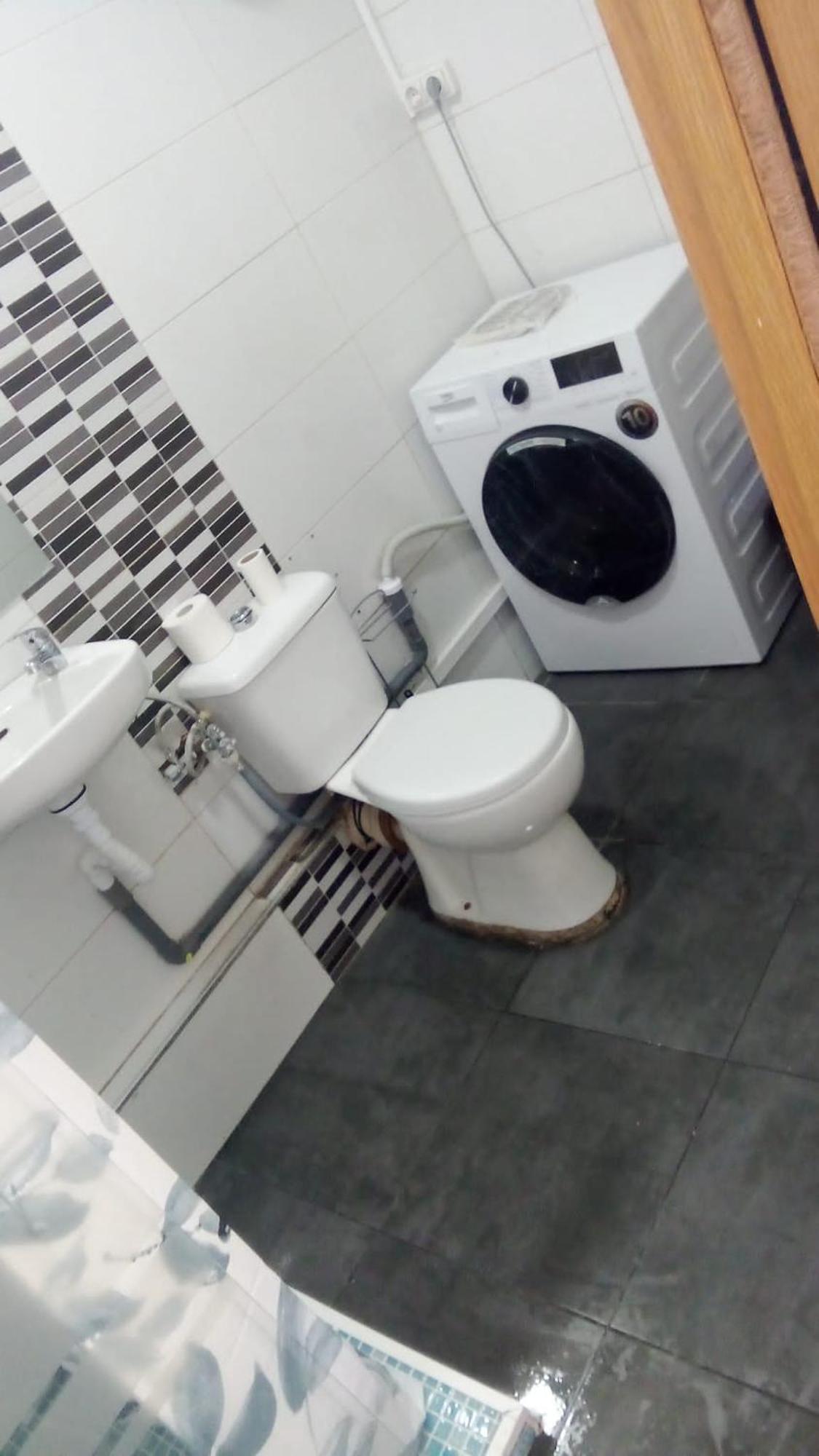 Estudio Encantador Cerca Del Carrefour Rosaleda 1 Málaga Exteriör bild