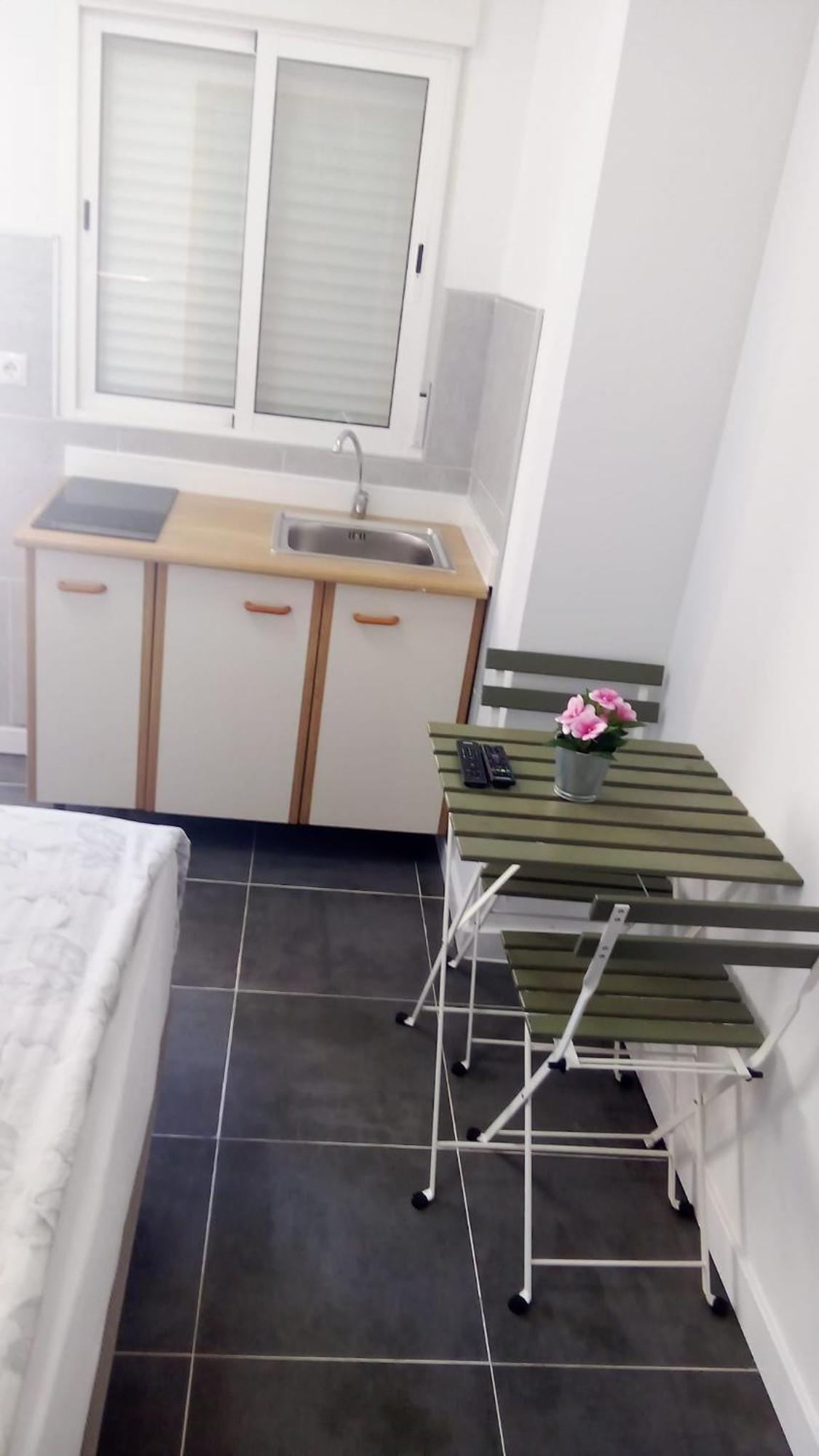 Estudio Encantador Cerca Del Carrefour Rosaleda 1 Málaga Exteriör bild