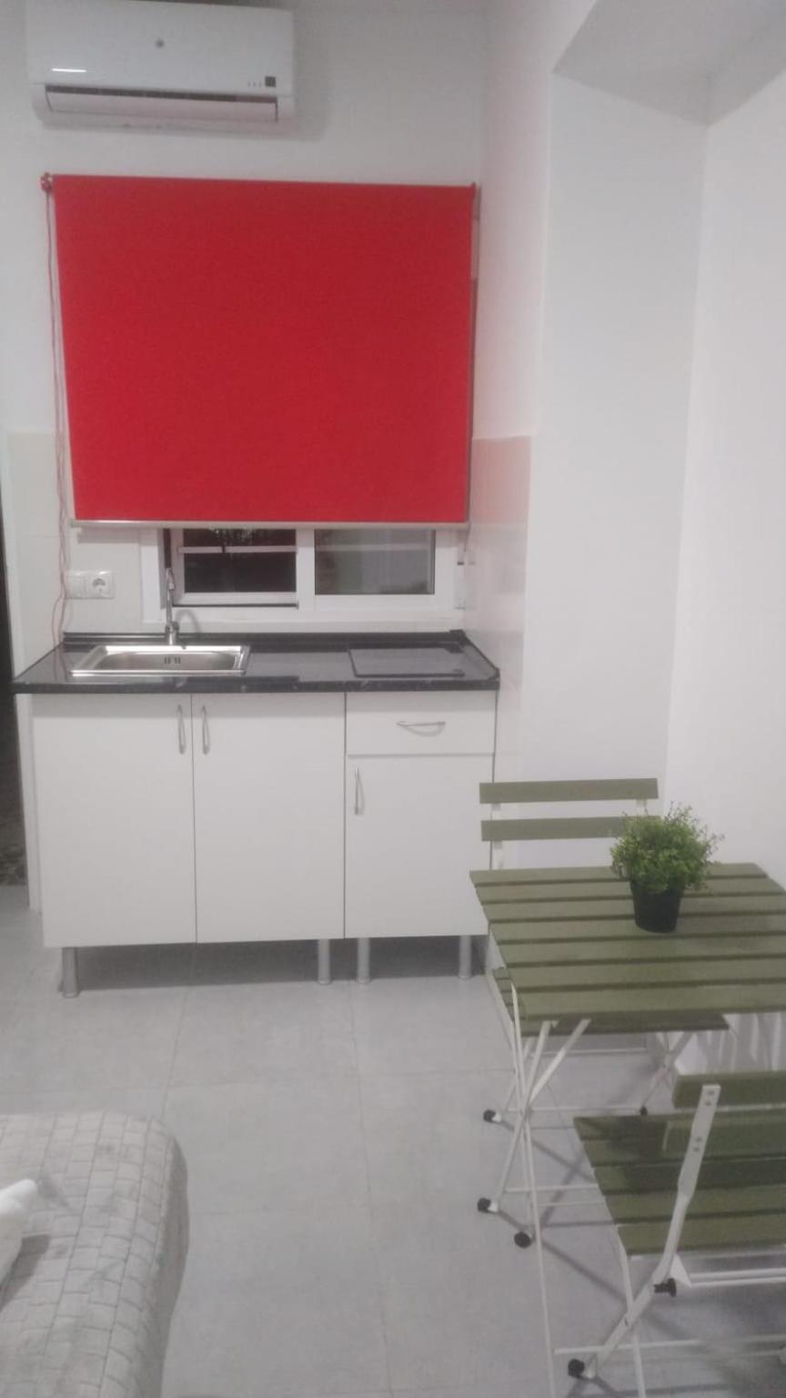 Estudio Encantador Cerca Del Carrefour Rosaleda 1 Málaga Exteriör bild