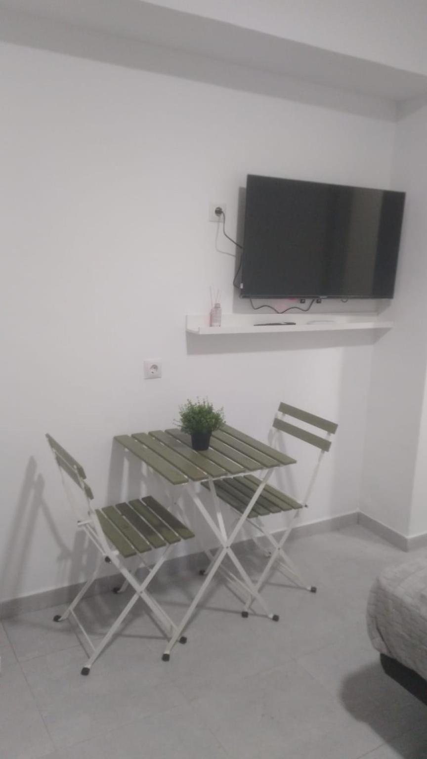 Estudio Encantador Cerca Del Carrefour Rosaleda 1 Málaga Exteriör bild